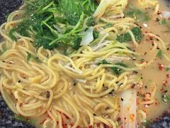 -小蛮椒麻辣烫·麻辣拌(青浦宝龙店)