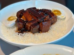 咸蛋目鱼红烧肉-屋里厢上海菜馆
