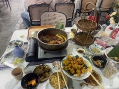 -刘姐啤酒鱼民族演艺餐厅(西街总店)