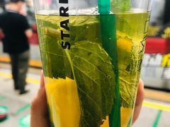 -星巴克(杭州西湖银泰1F店)