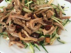 -溢心园香河肉饼总店