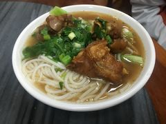 猪手米粉-珍珍小食店(西华路店)