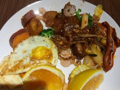 -西安大雁塔科技大学地铁站亚朵酒店