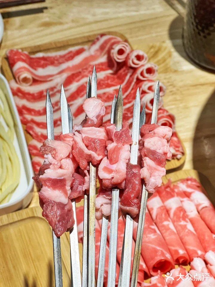 南锣鼓巷的宝子有福了，这家北京涮肉必吃