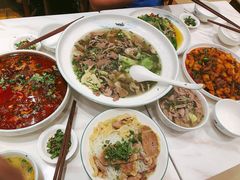 -犇逸·乐山跷脚牛肉·四川现炒(览海店)