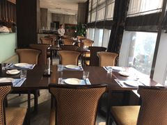 -小天鹅戴斯酒店鲸鲨百汇创作料理