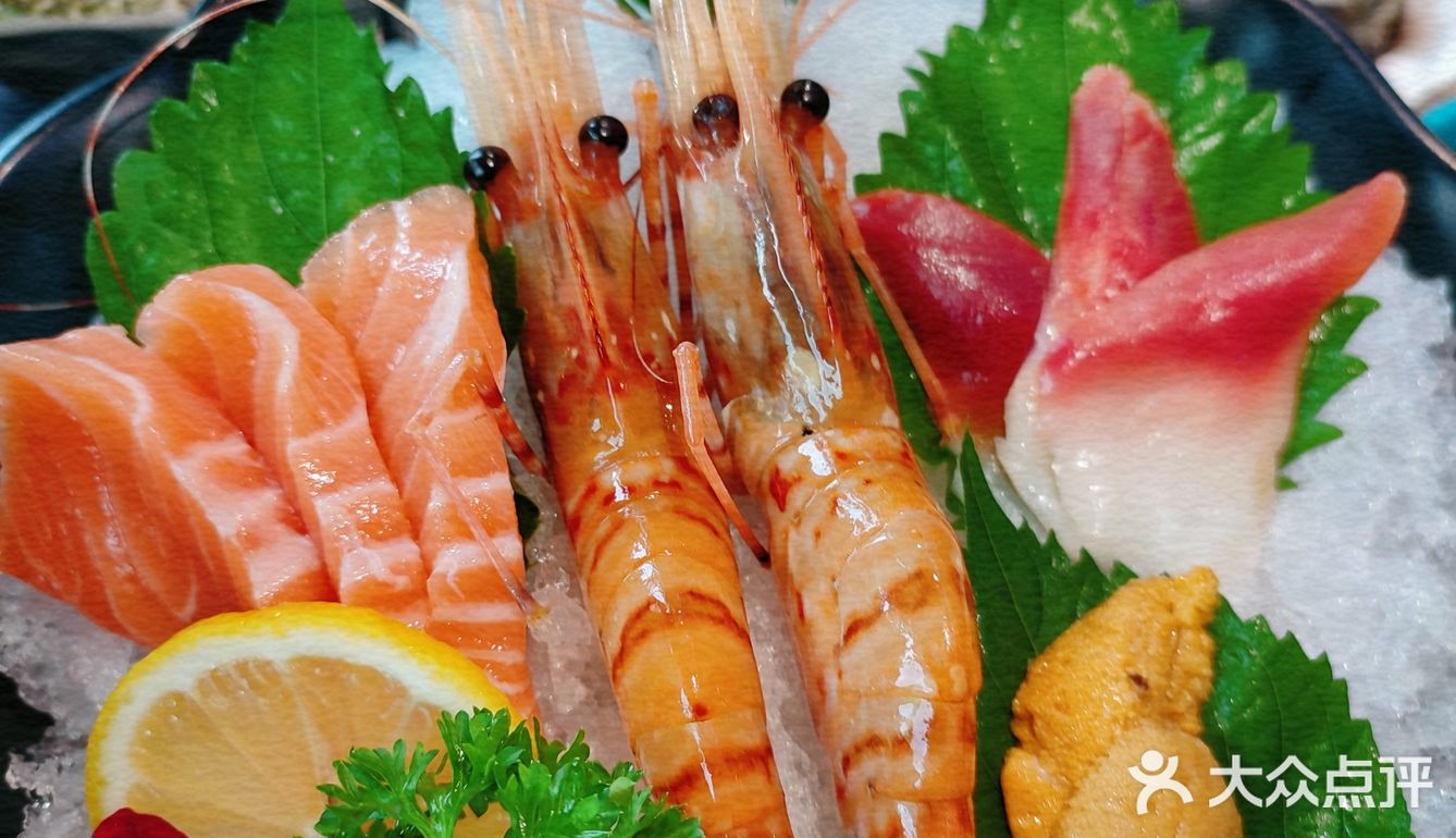 拔草[拔草]又一家海鲜自助新贵“采极鲜”[愉快]