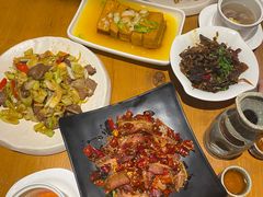 -隔壁老王·家常云南菜(花巷店)