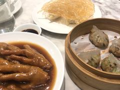 -香港百合居(LCM置汇旭辉广场店)