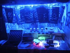 -荒岛实景沉浸密室(江汉路1店)