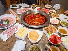 -仟佰味鲜货火锅(中央公园)