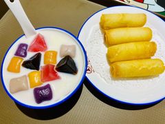 双皮奶-五条人糖水铺(武林总店)