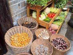 -华冠悠岚·庭院餐厅(青城后山店)