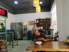 -王菊美食街·王菊面馆(总店)