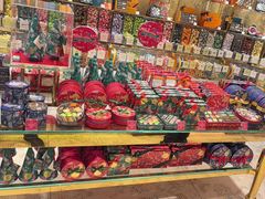 -VENCHI 闻绮(北京国贸商城店)