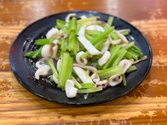鱿鱼炒芹菜-台州老六海鲜面馆(上南总店)