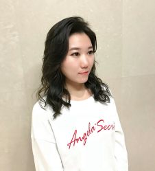 -HAIR CORNER