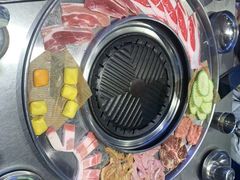 -哈哈碳都·牛肋条无限自助烤肉(台江万达店)