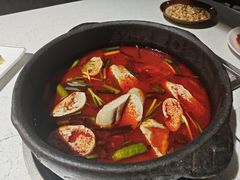 -贵府酸汤牛肉火锅·贵州老字号(飞山街店)