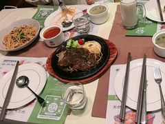 -意卡菲·欢乐聚会餐厅(华侨店)