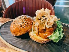 -Let'sBURGERplus·非常创意汉堡(三里屯店)