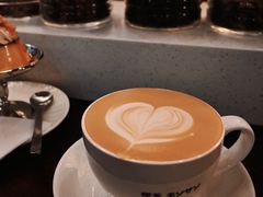 -Café Monson
