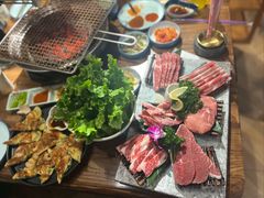 -明洞阿姨·韩式酱蟹烤肉·创意料理(三元桥店)