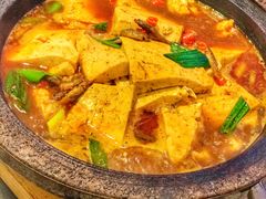 石锅豆腐小河鱼-宏宴·新京菜(望京店)