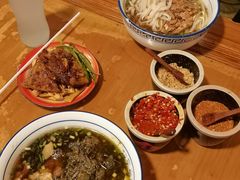-矮子粉店1985·长沙米粉(湘春路店)