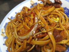 -珠宝街老左杂酱面馆