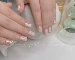 -Momo nail 日系美甲