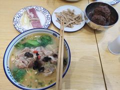 -镇南锅盖面馆(解放路店)