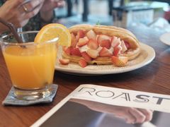 -ROAST coffee & eatery