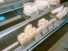 -红宝石·鲜奶小方·海派西点房(浦三店)