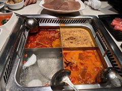 -海底捞火锅鲜切牛肉主题店(长寿路店)