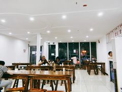 大堂-何记酿皮店(西流湾店)