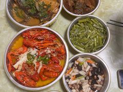 -香山湖家家宴(中山陵店)