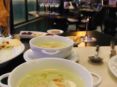 -卡佩罗意大利餐厅及酒吧Al Cappello Trattoria