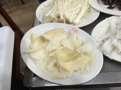 -粤潮牛肉火锅店(江南大道店)