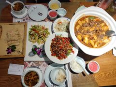 -黄泥岗·地道湖北菜(奥特莱斯店)