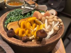 -三出山火锅(万象天地店)