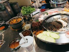 -哈哈碳都·牛肋条无限自助烤肉(宝龙店)