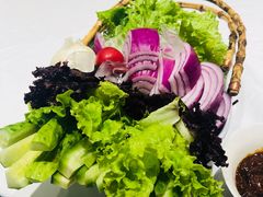 -海派美食·家宴海鲜青岛菜·石锅鲽鱼头(东方城店)