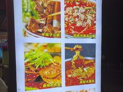 -海盗船. 龙虾烧烤. 酒馆