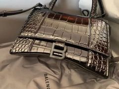 -BALENCIAGA(恒隆广场店)