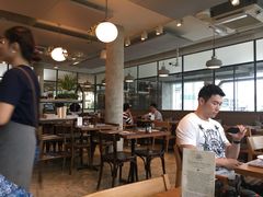 -ROAST coffee & eatery
