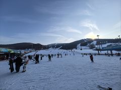 -中旅松花湖滑雪场