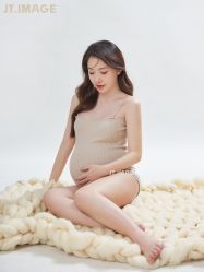 点击看大图 -专注孕妇照亲子照·纪田摄影