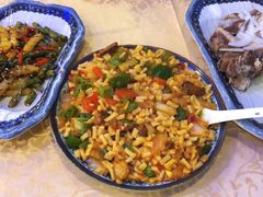 -维吾尔餐厅(宜山路店)