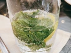 -东方红海鲜百汇(国际大厦店)